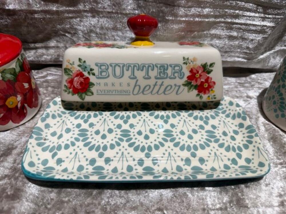 The Pioneer Woman Vintage Floral Salt and Pepper and Butter Dish Set